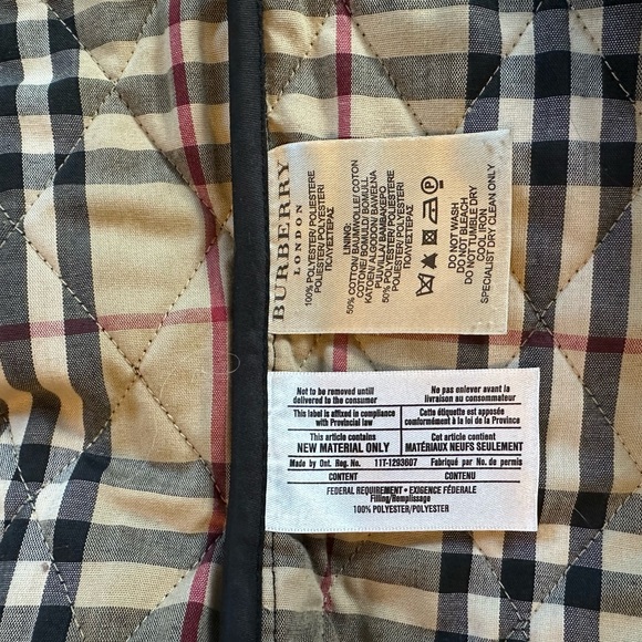 Burberry Black Quilted Jacket size Large - Picture 9 of 9